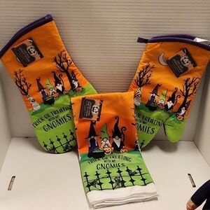 Halloween Kitchen Towels Gnomes